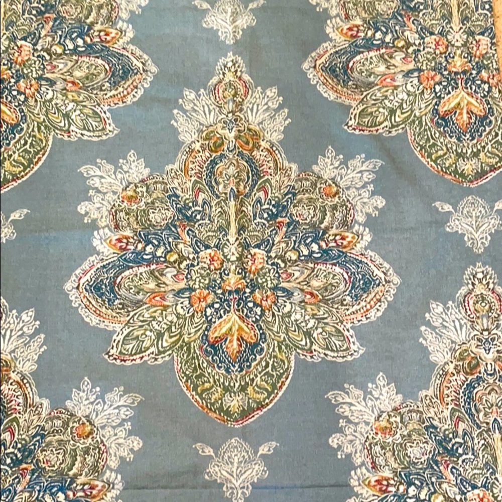 POTTERY BARN KING DUVET & EURO SHAMS